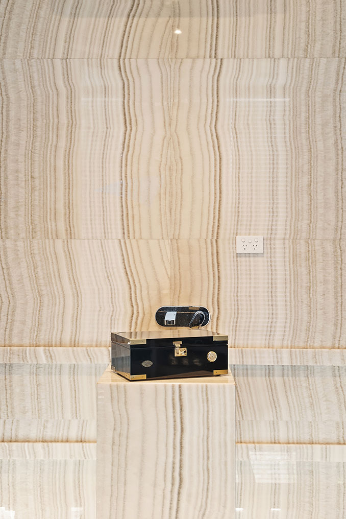 Cretian-Honey-Onyx