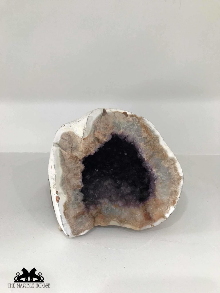 The Marble House. Natural stones for sale. Amethyst stone. Amethysts supplier Melbourne, Sydney. A012